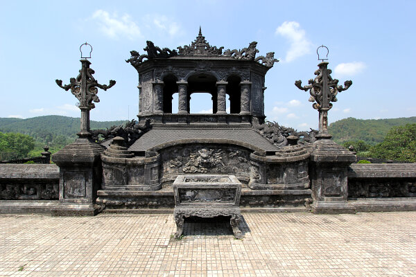 Structures